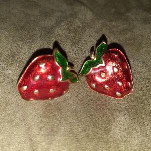Strawberry Shaped Earrings